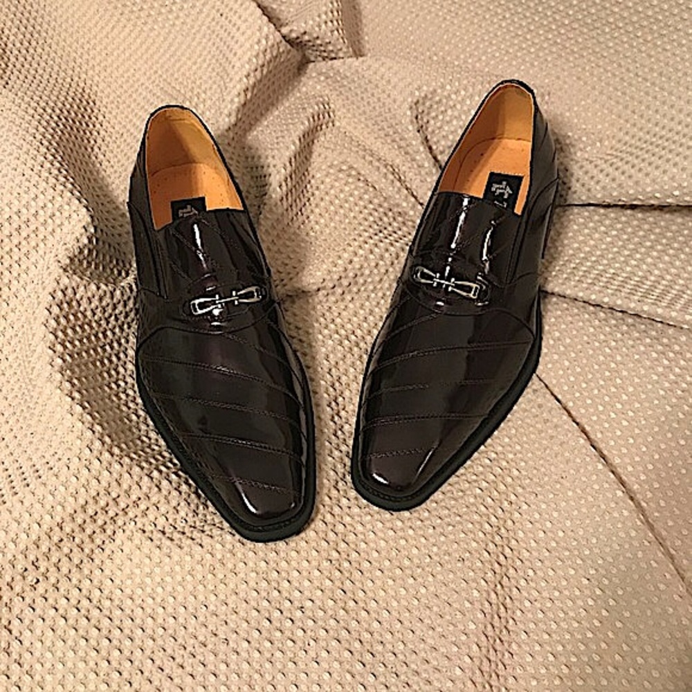 Men’s dress shoes (NWOT)